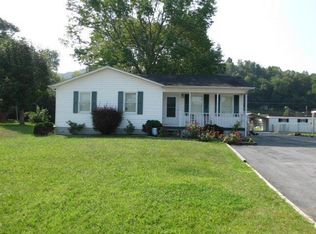 2414 Charles St, Richlands, VA 24641