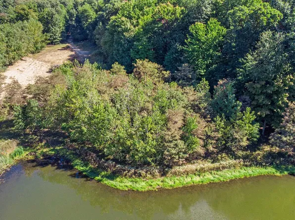 LOT 4 Persimmon Dr, South Bend, IN 46628