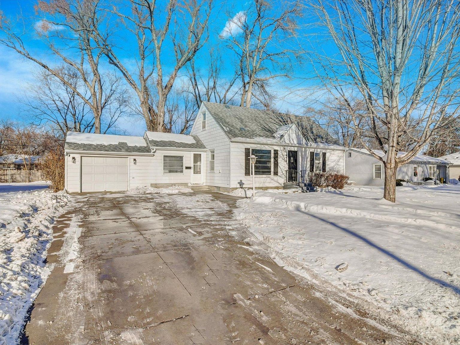 6412 Fairview Ave N, Crystal, MN 55428 Zillow