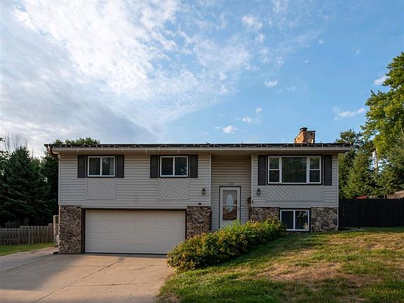 2nd image of 3129 Orleans Ave