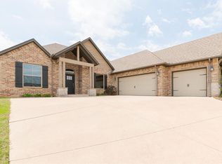 912 NW 189th Cir, Edmond, OK 73012