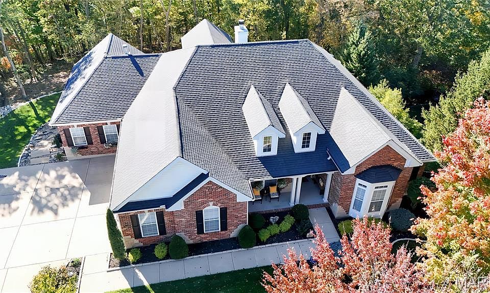 1st image of 519 Woodcliff Heights Dr