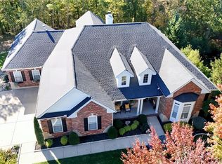 519 Woodcliff Heights Dr, Ballwin, MO 63011