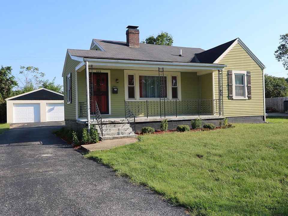 1st image of 652 Clover Dr