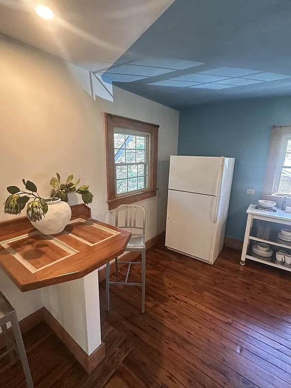 Studio, 1.0 bath, 566 sqft, $1,500 — Photo 4