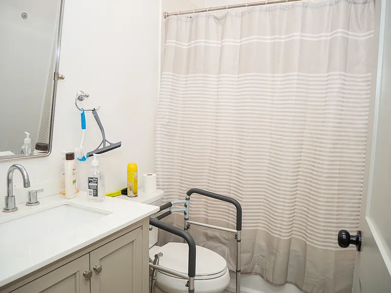 15 Maywood St #2 — Photo 8