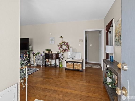 2nd image of 5025 Wilmington Avenue