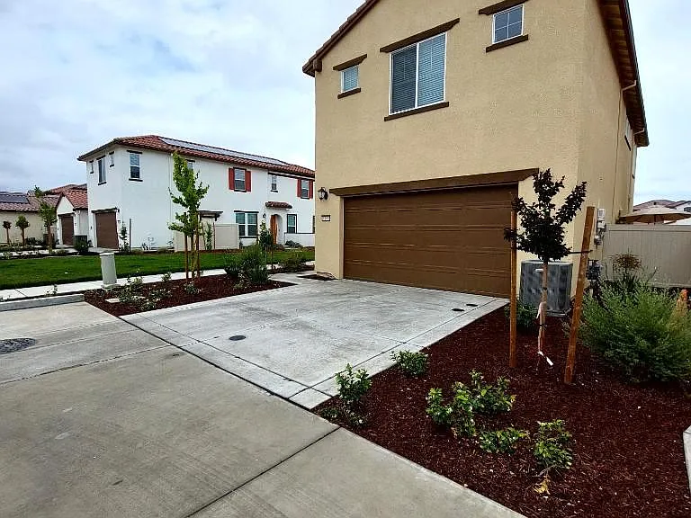 6168 Campus Pkwy — Photo 14