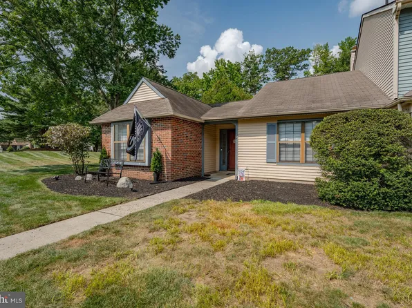 29 Stratton Ct, Robbinsville, NJ 08691