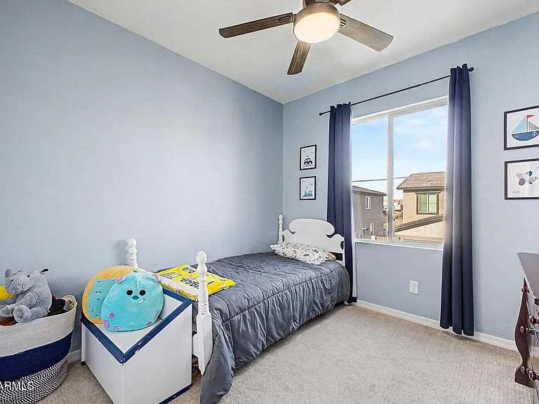 1033 S 150th Dr — Photo 18