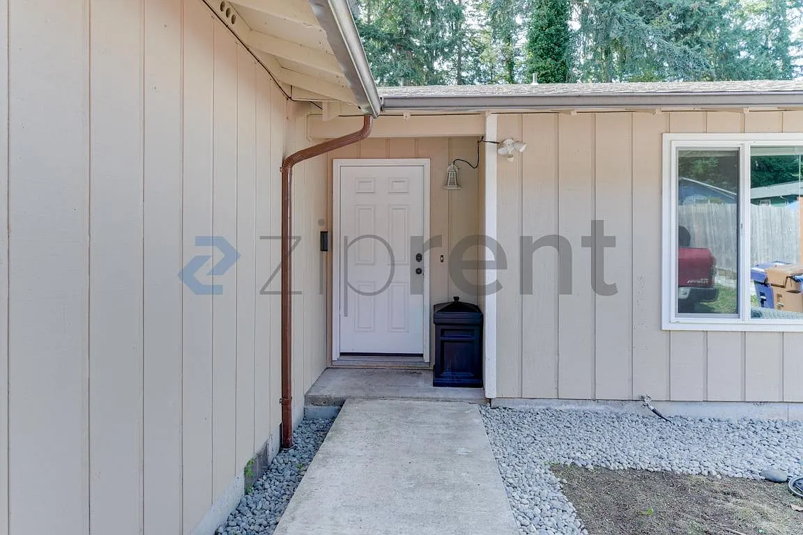 4 bed, 1473 sqft, $2,800 — Photo 2