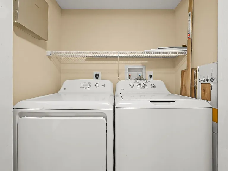 1100 Crestwood Ct S #1109 — Photo 22
