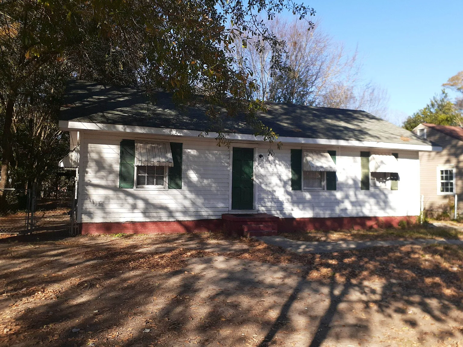 1265 Dewey St photo 1