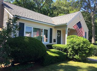54 Rose St, Warwick, RI 02888