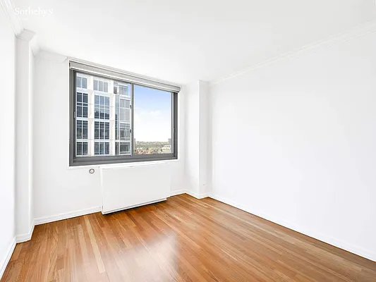 Sold by Sotheby's International Realty | media 18