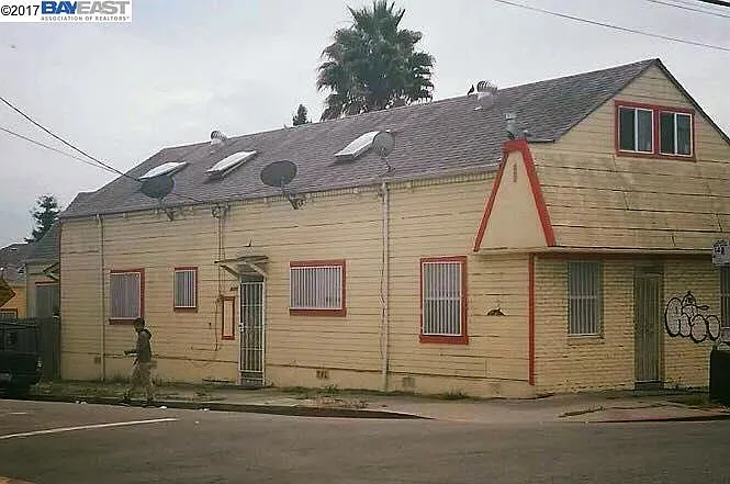 3030 Coolidge Ave photo 1