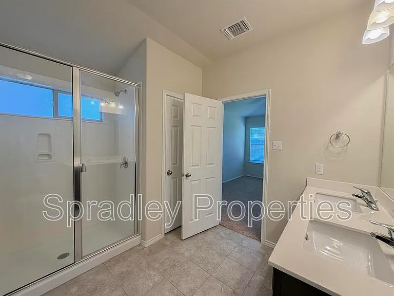 6328 Dorothy Muree Dr #D — Photo 25