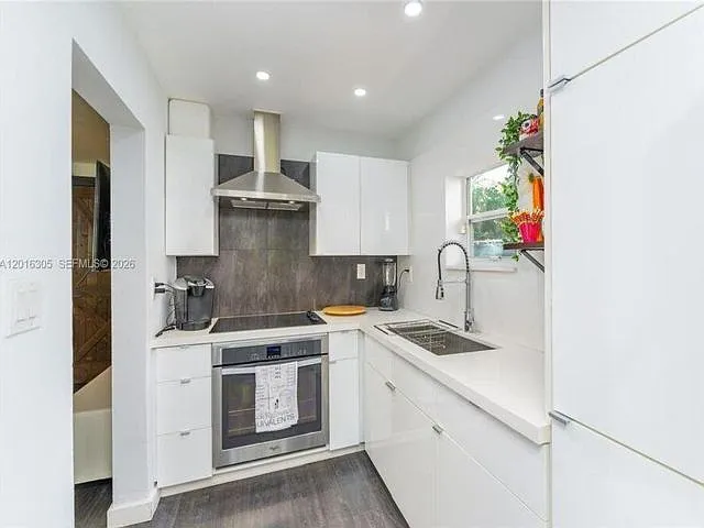 3610 S Douglas Rd — Photo 17