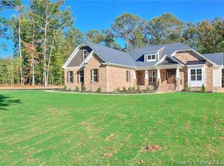 100 Edward Wyatt Dr, Williamsburg, VA 23188