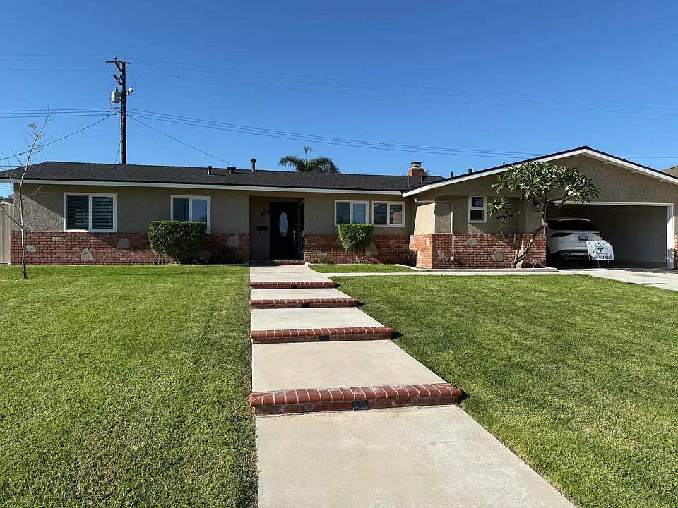 1359 Cordova St