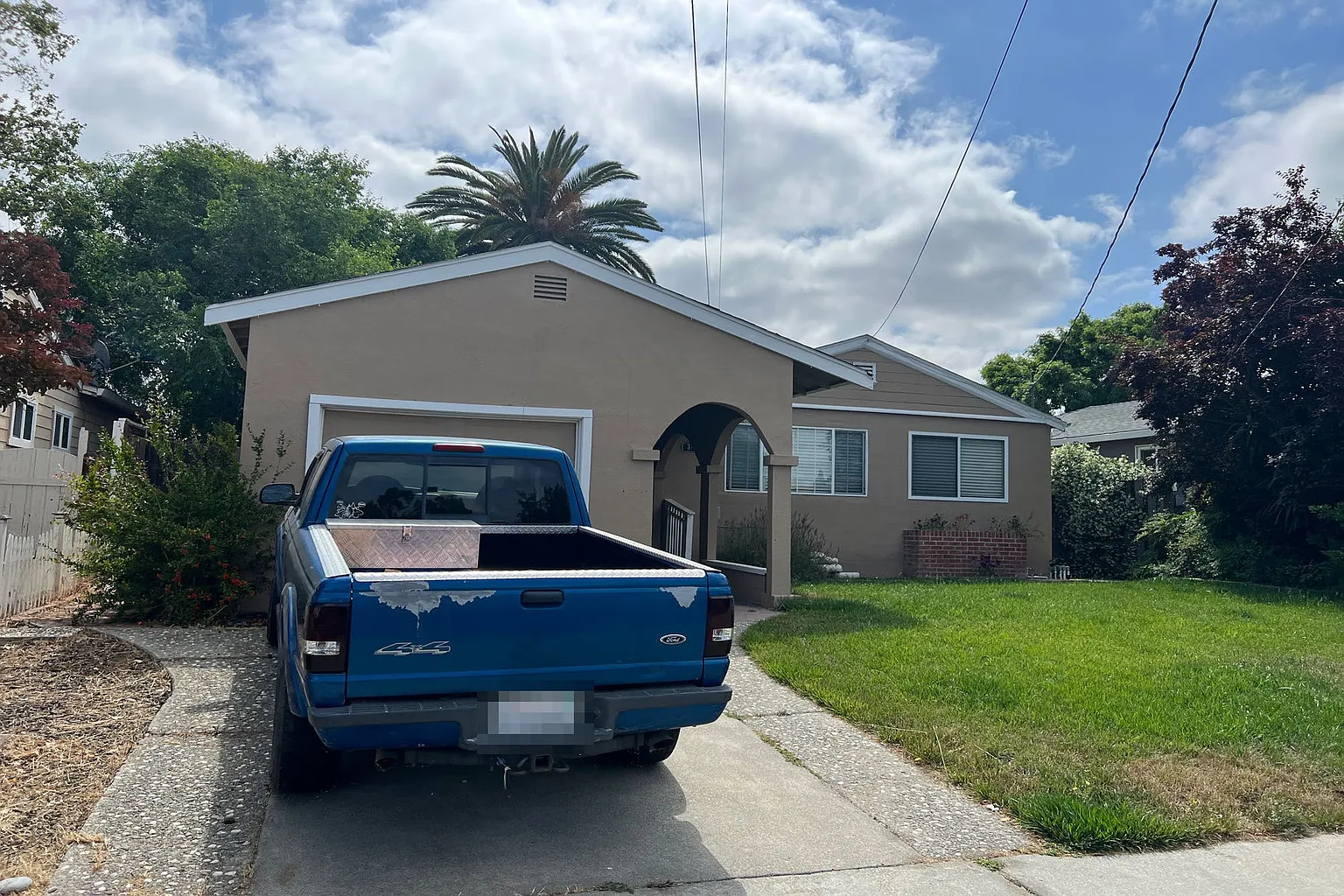 342 Rincon Ave photo 1