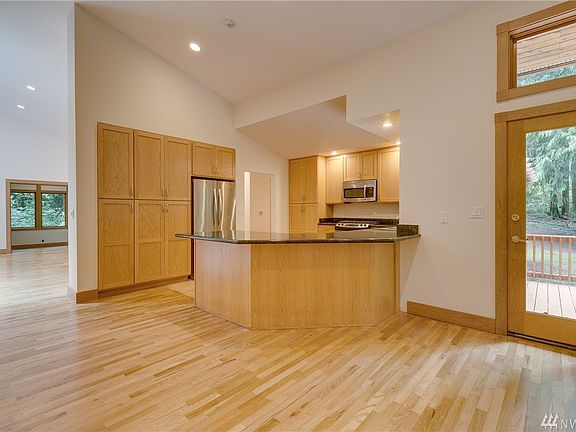 5th image of 22255 NE Woodinville Duvall Rd