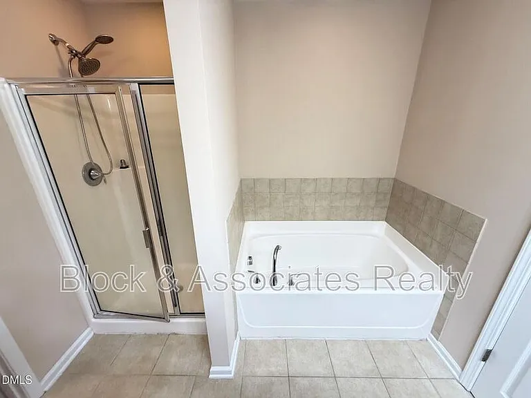 705 Keystone Park Dr #26 — Photo 19