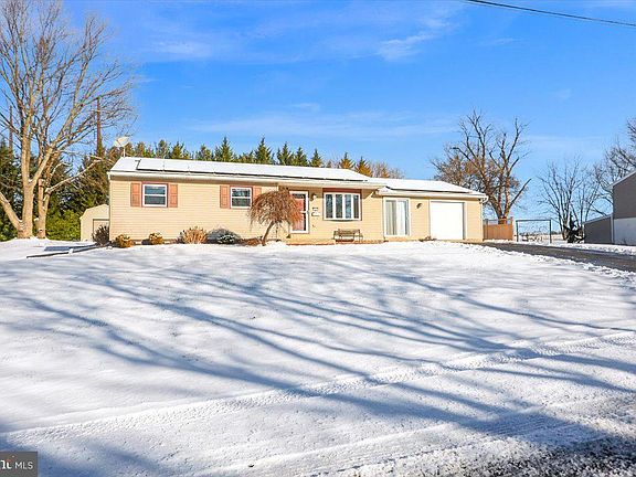 2nd image of 13 Pajill Dr