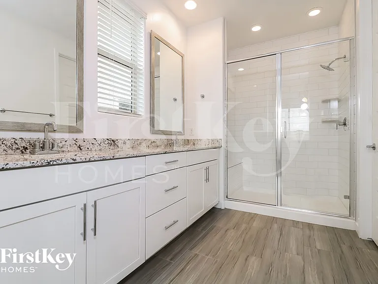 12516 W Kaler Dr — Photo 10