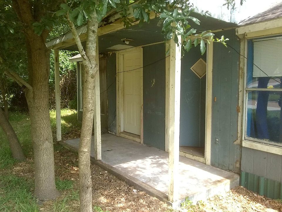 2nd image of 170 Pennal St