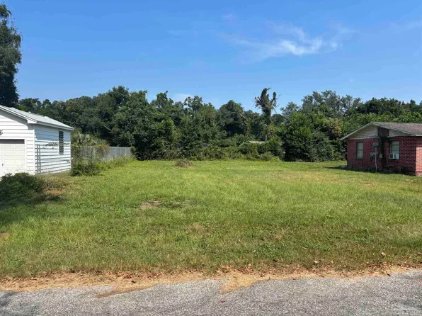 3810 Ward Blvd, Pensacola, FL 32505