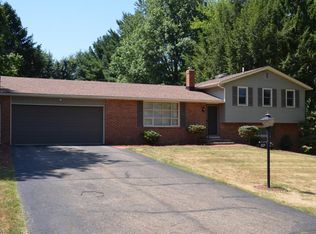 8129 Winterwood Ave NW, North Canton, OH 44720