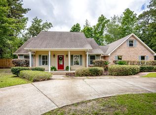 7321 Ieke Cir, Diamondhead, MS 39525