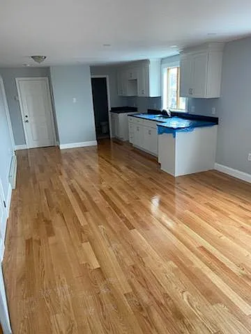 524 Sumner St #3 — Photo 4