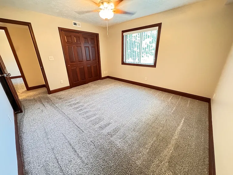 4402 S 27th St #6 — Photo 12
