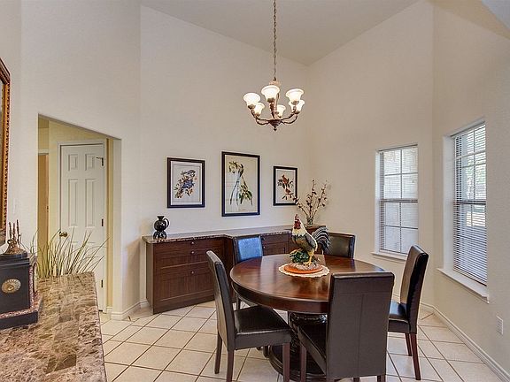 4th image of 123 Briar Forest Dr