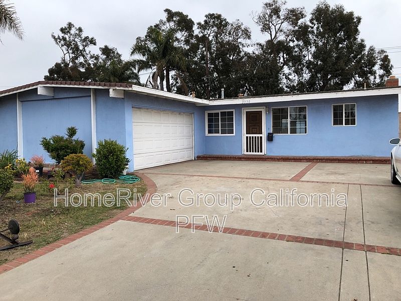 2nd image of 3330 Madera Pl