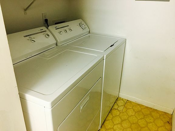 3rd image of 445 Pine Glen Ln APT B-2