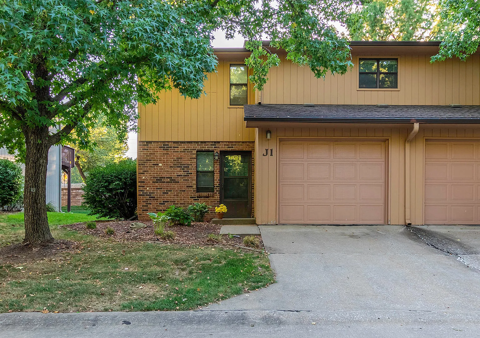 3 bed, 1.5 bath, $1,450 — Photo 4