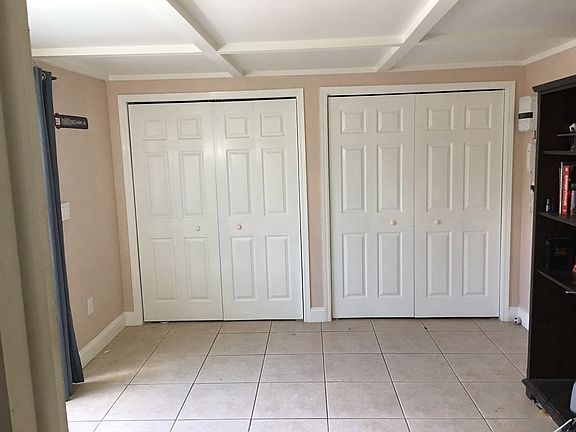 2nd image of 1537 SW 30th St
