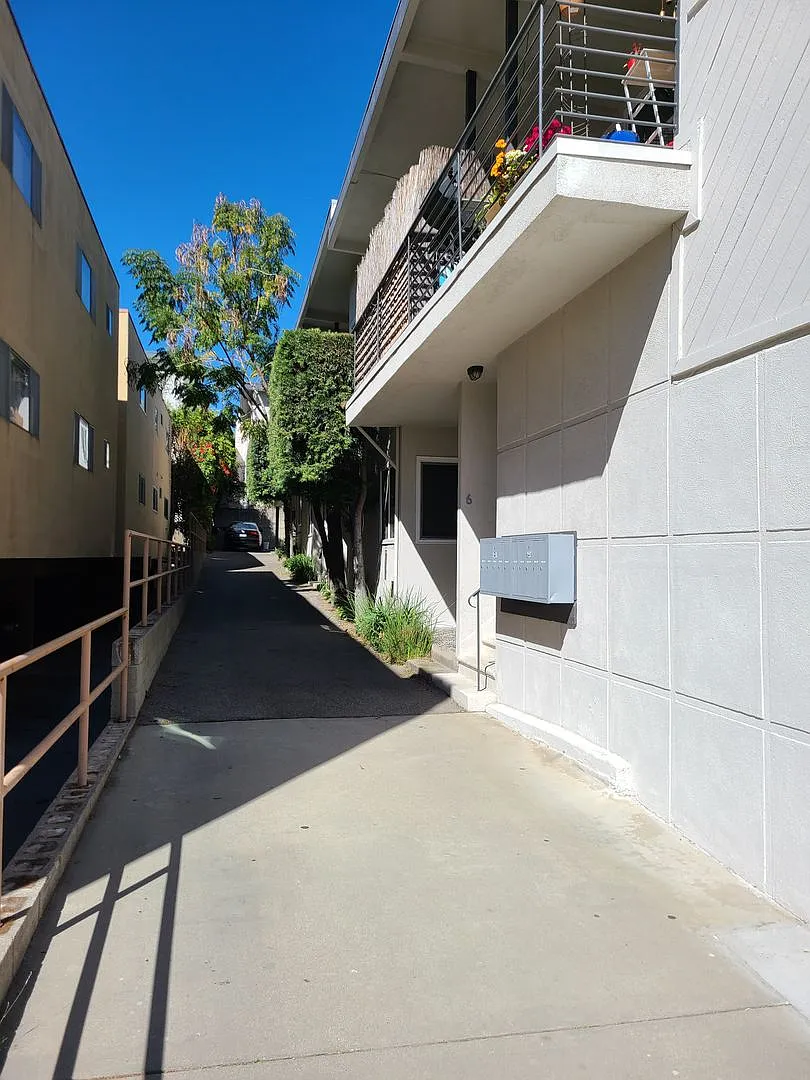 Kiowa Ave — Photo 2