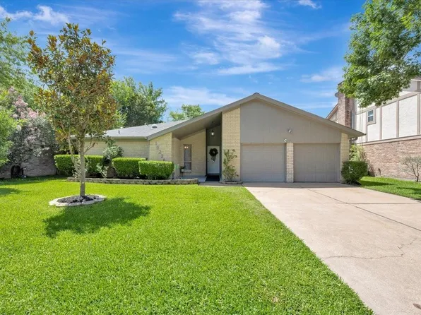 16226 Mill Point Dr, Houston, TX 77059