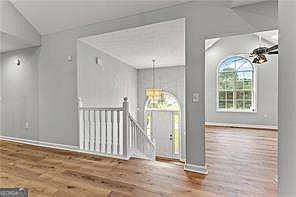2nd image of 128 Hunters Pointe Ct
