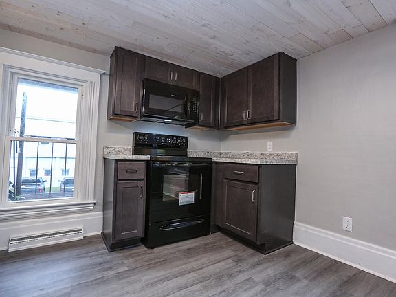 4th image of 43 Norton St #2