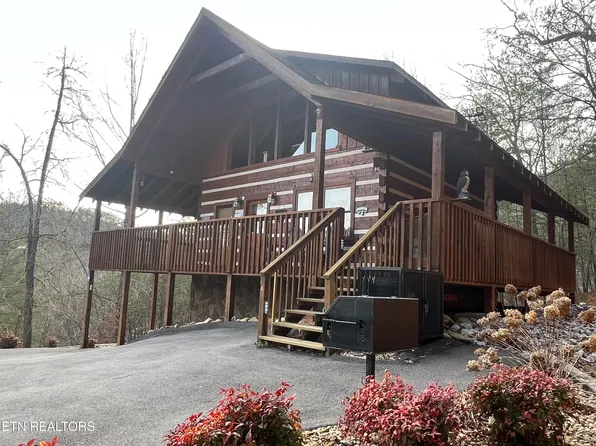 1554 Bear Valley Rd, Sevierville, TN 37876