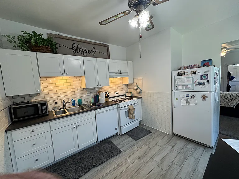 2429 N Oakland Ave #L — Photo 16