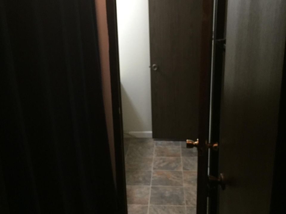 1st image of 820 E Ford St APT 108