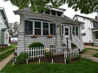 2054 Brown Rd, Lakewood, OH 44107