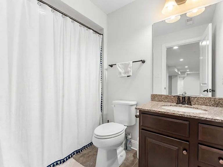 433 Fairmont Dr — Photo 40