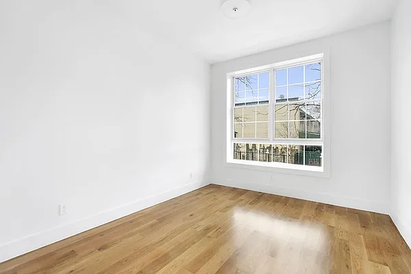 Rented by Reside New York | media 6